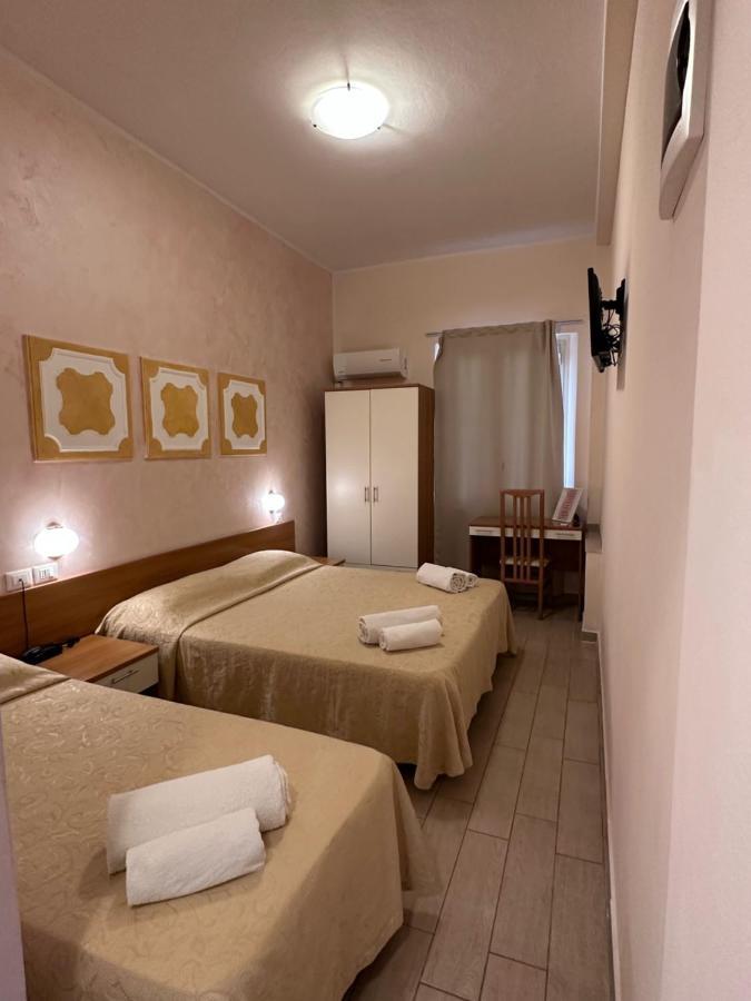 Hotel Adria Nuova Rímini Exterior foto